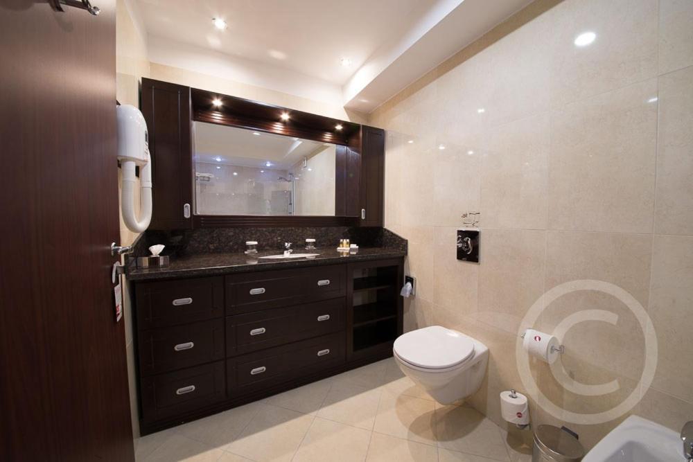 Ramada Hotel & Suites By Wyndham Bucharest North Zewnętrze zdjęcie