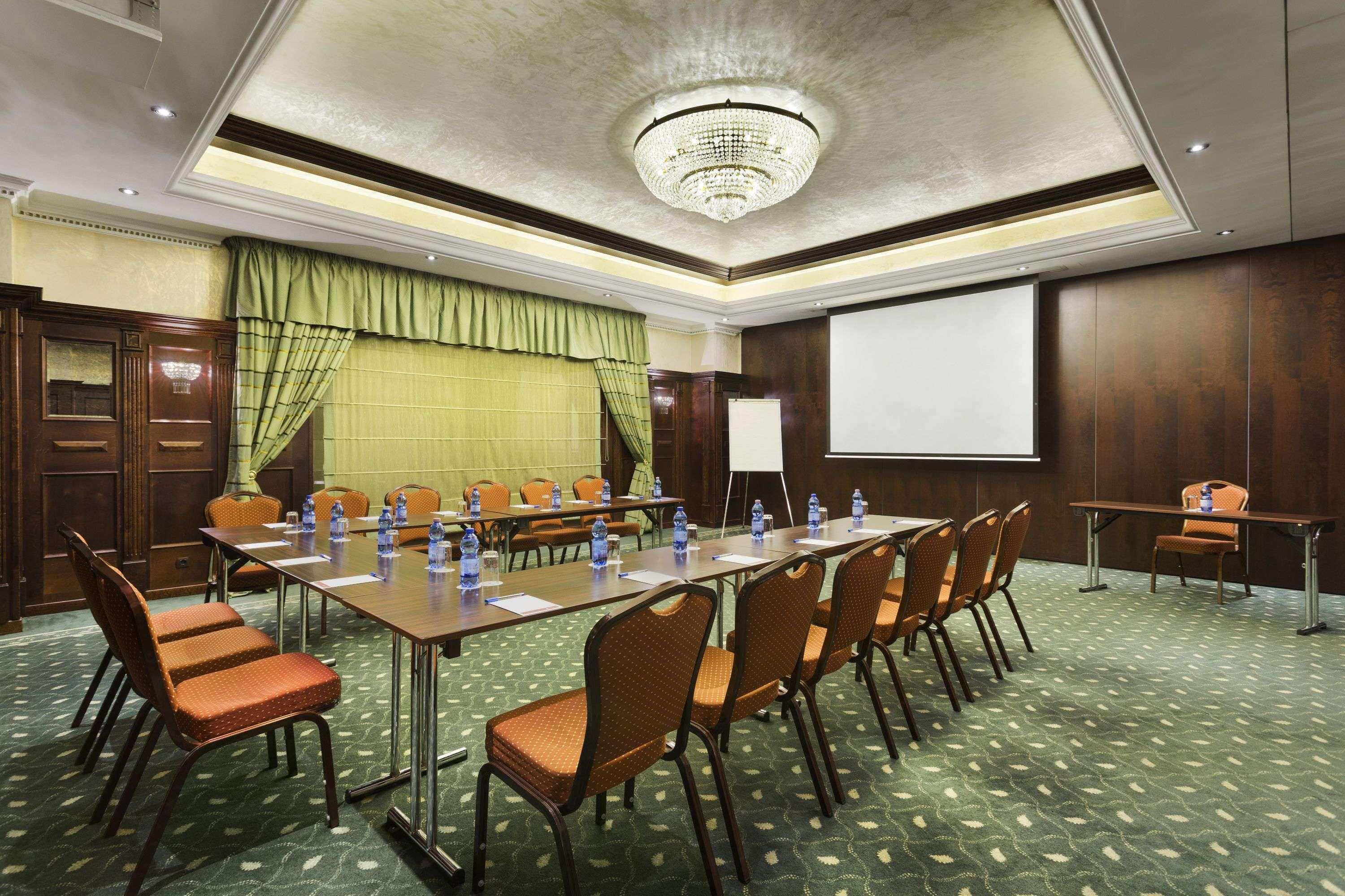 Ramada Hotel & Suites By Wyndham Bucharest North Zewnętrze zdjęcie